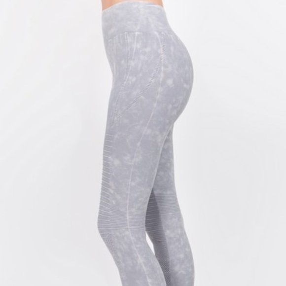 Vintage Wash Moto Detailed Seamless Tights - Picture 6 of 7